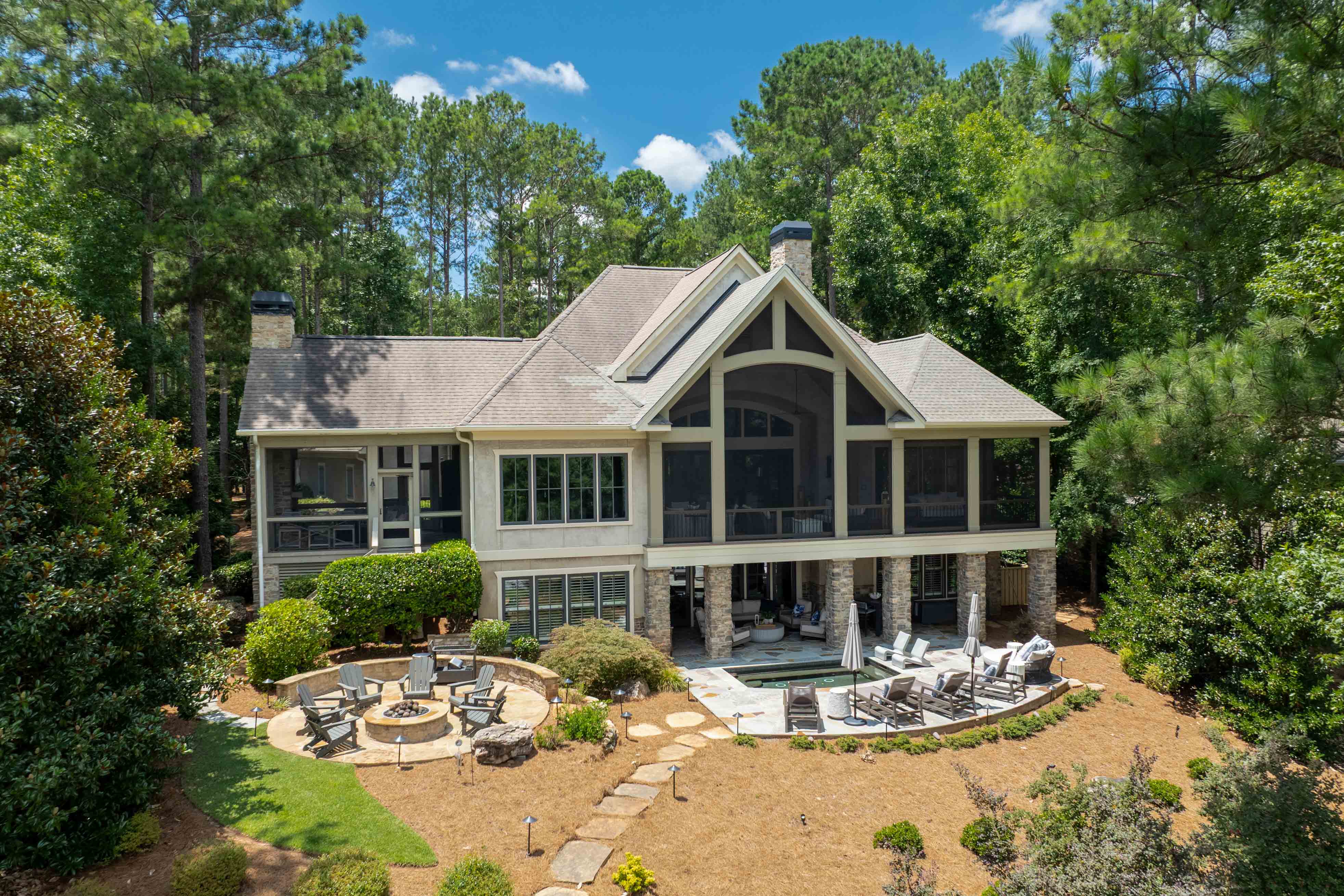 1060 Montgomery Drive image 2